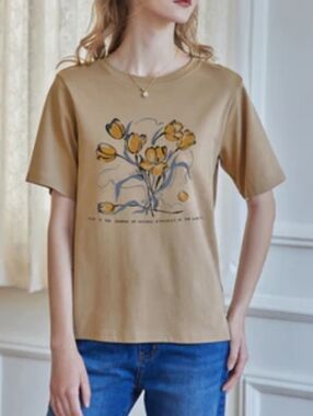 Simple Retro Olive Tan Graphic T-Shirt with Floral Design